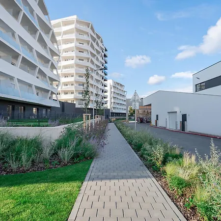 Allrisk Meridiem - A3-110 Komarov